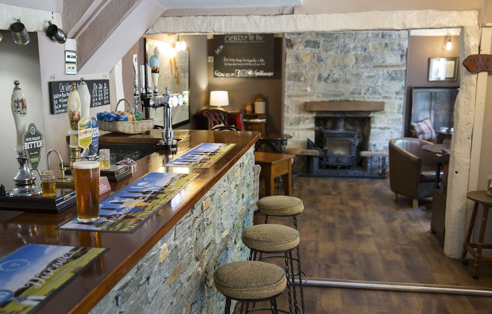 Fox And Hounds Llancarfan 2