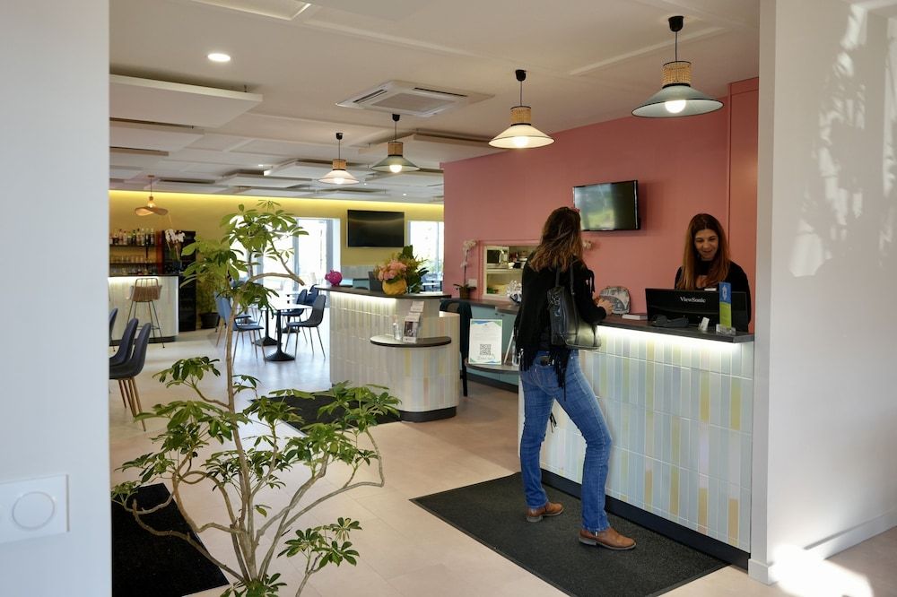 Sure Hotel by Best Western Biarritz Aeroport 2