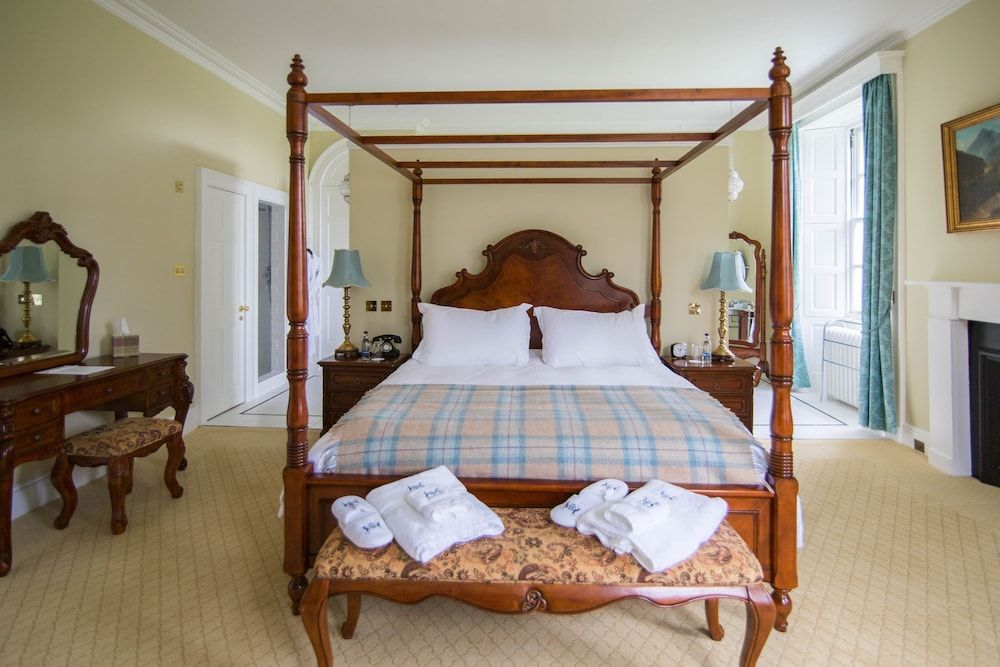 Islay House 2
