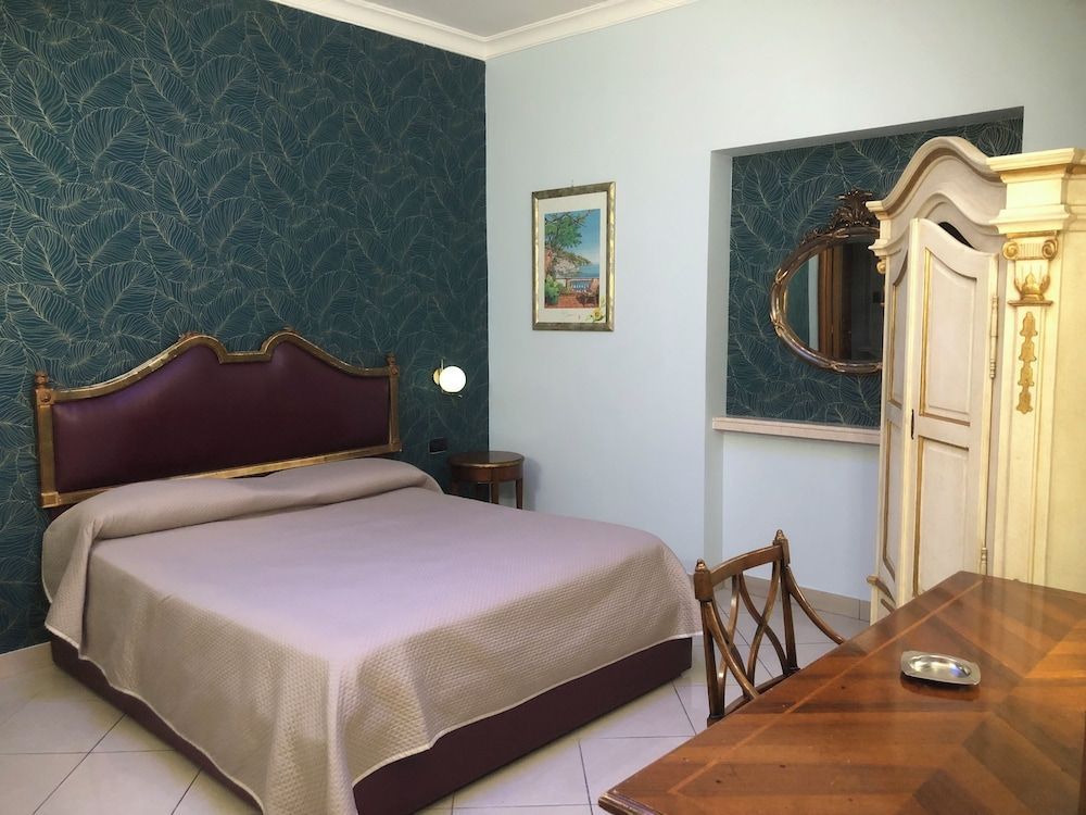 Hotel Serena 1