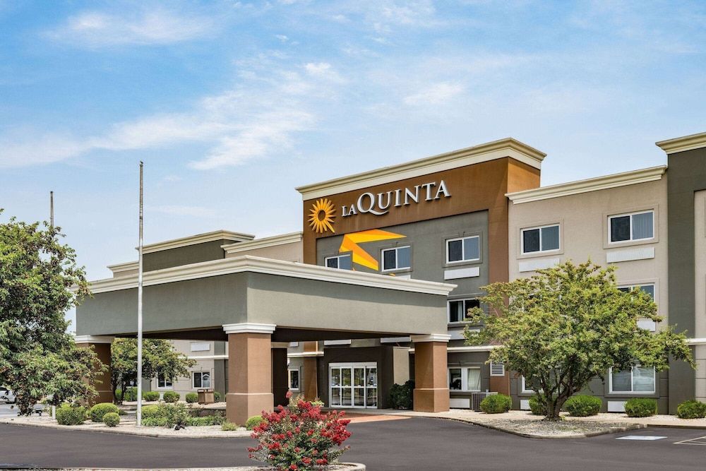 La Quinta by Wyndham Evansville 1