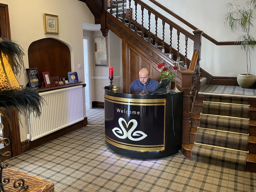 Windermere Boutique Hotel Spa Suites & Hot Tubs 2