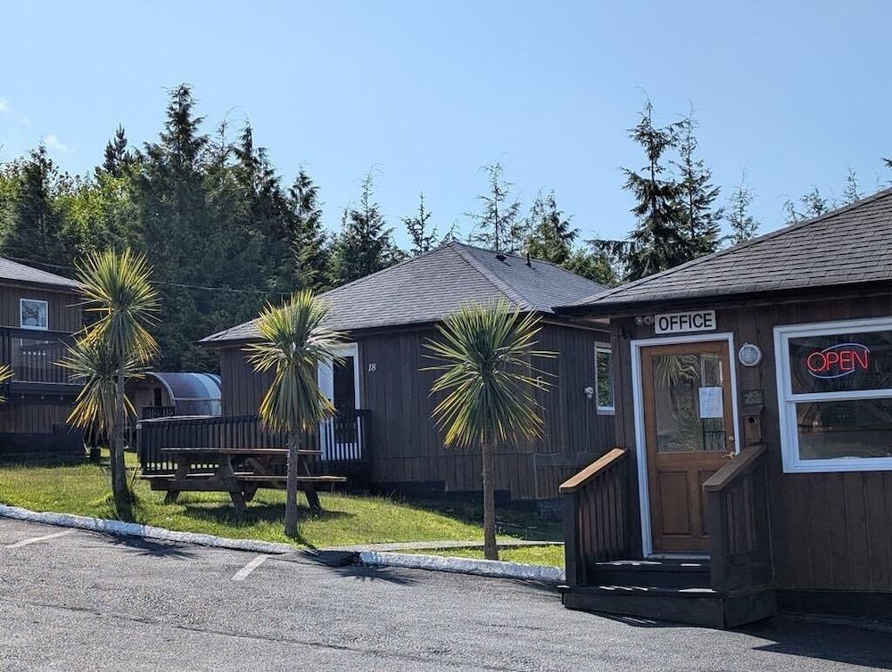 Little Beach Resort 2