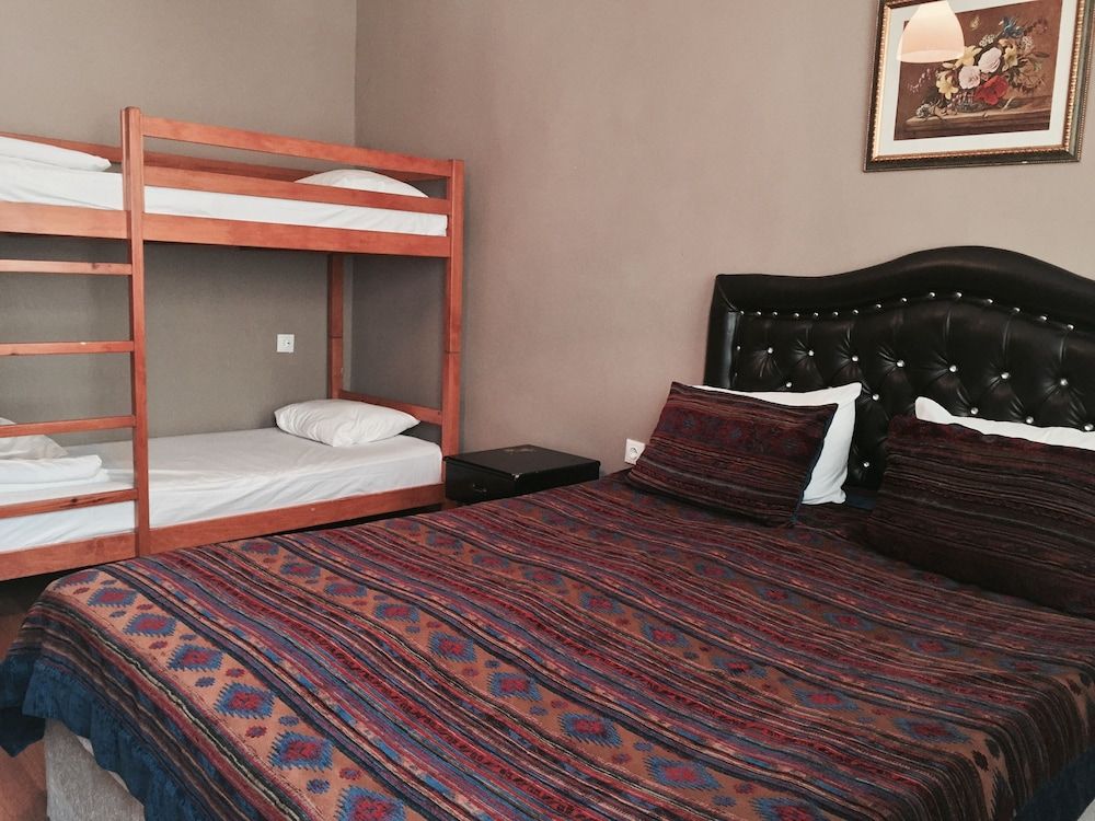 Nobel Hostel Guesthouse 2