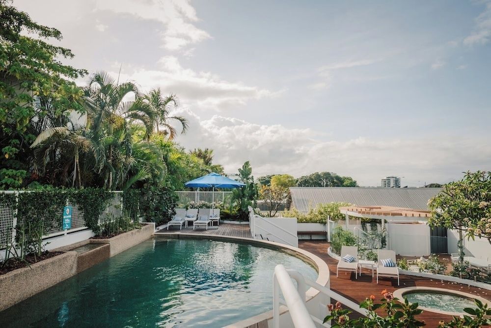 Alivio Hotel Cairns 1