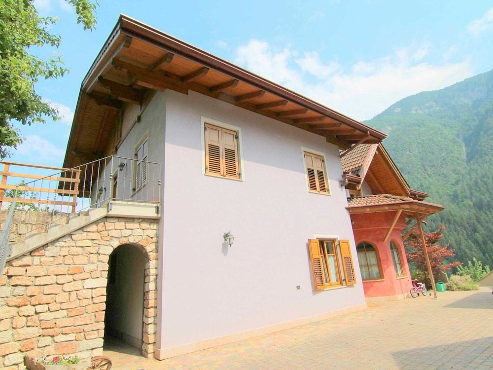 Holiday Home in Caldes near Ski Lift 1
