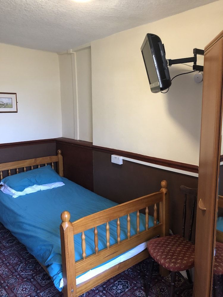 Dinorben Arms Hotel 2