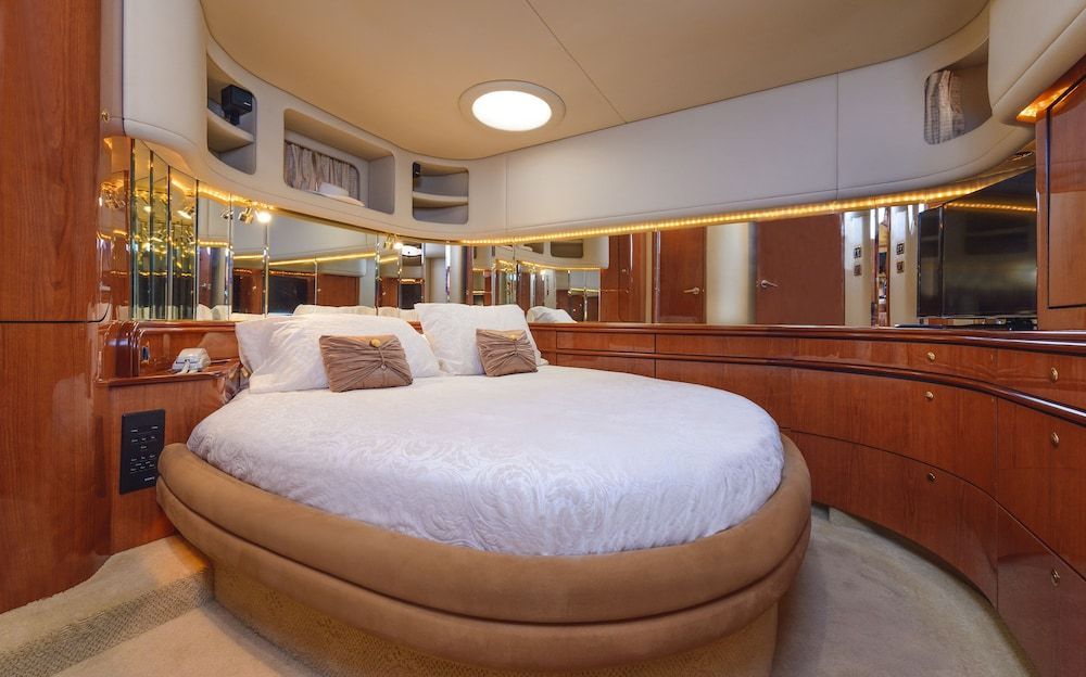 Luxury Yacht Hotel 1
