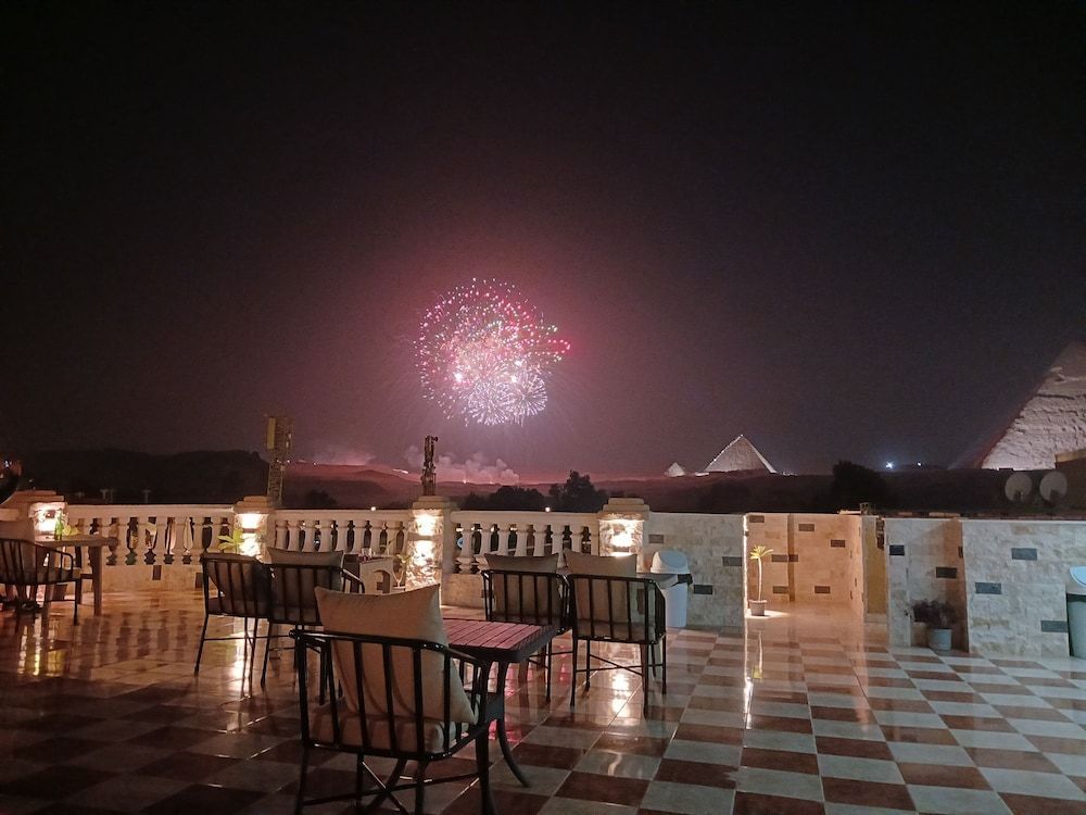 karma pyramids view inn 1
