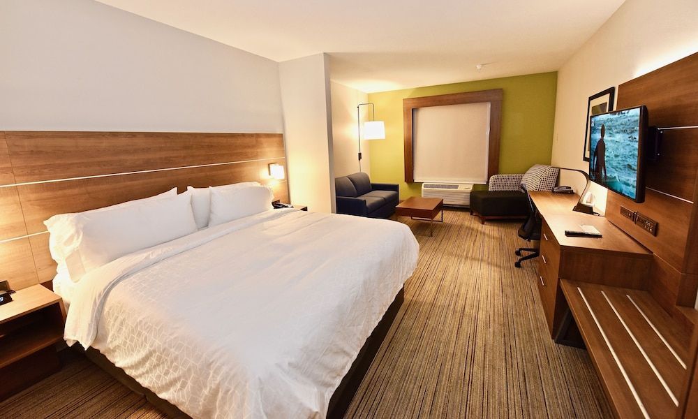 Holiday Inn Express & Suites PERRYVILLE I-55 by IHG 2