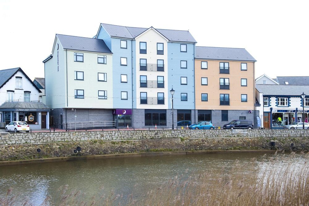 Premier Inn Bude 1