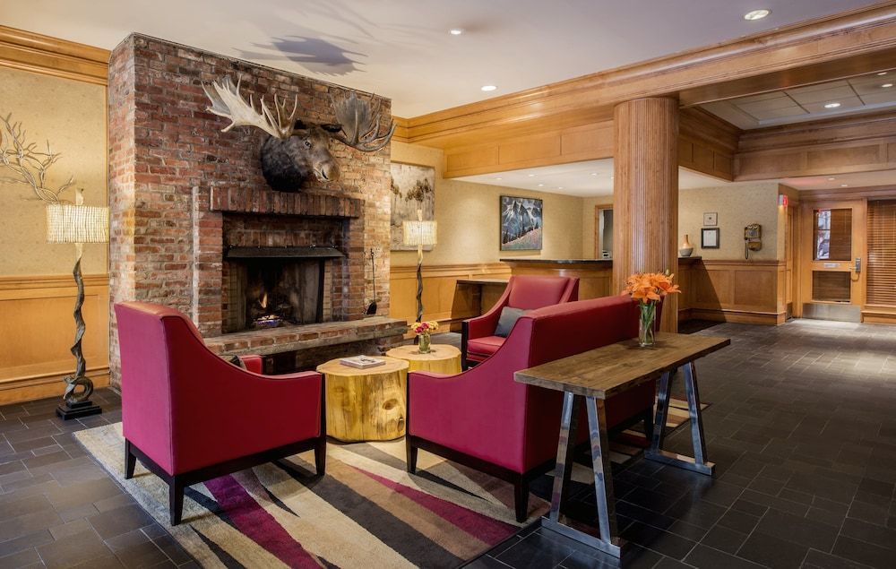 Whistler Village Inn & Suites 2