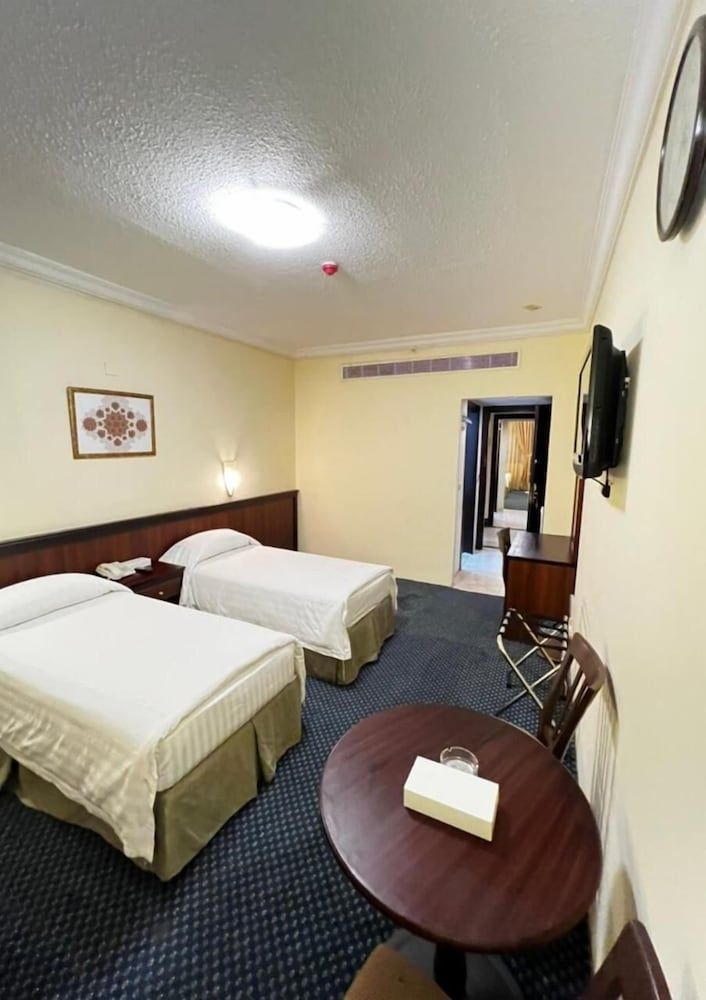 Abraj Al Tayseer Tuwa Hotel 1