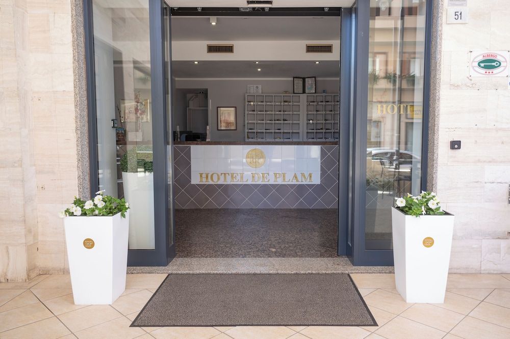 Hotel De Plam 2