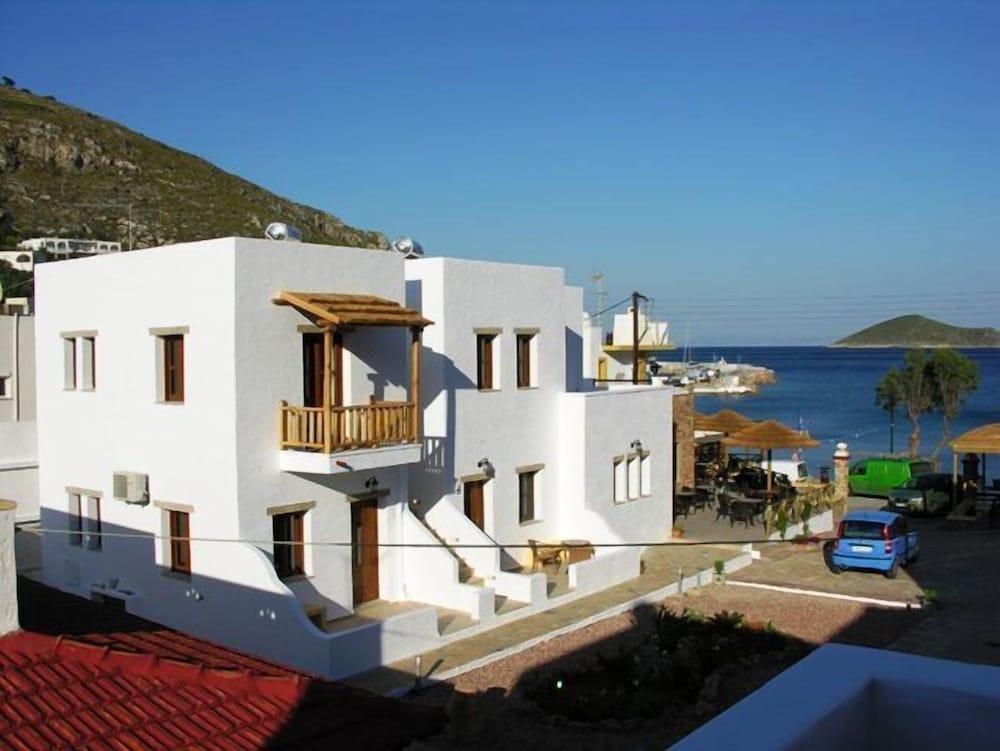 Panteli Beach Hotel 1