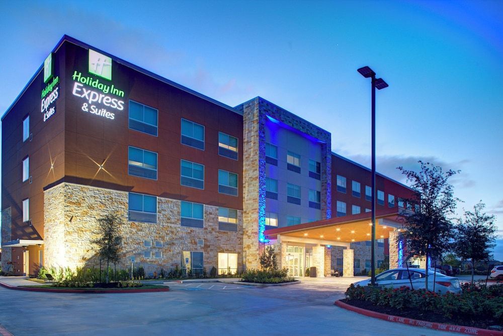 Holiday Inn Express & Suites HOUSTON NW - CYPRESS GRAND PKY by IHG 1