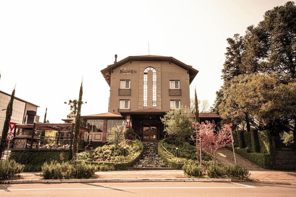 Blumen Hotel Boutique 1