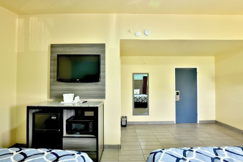 Americas Best Value Inn San Antonio Airport South 2