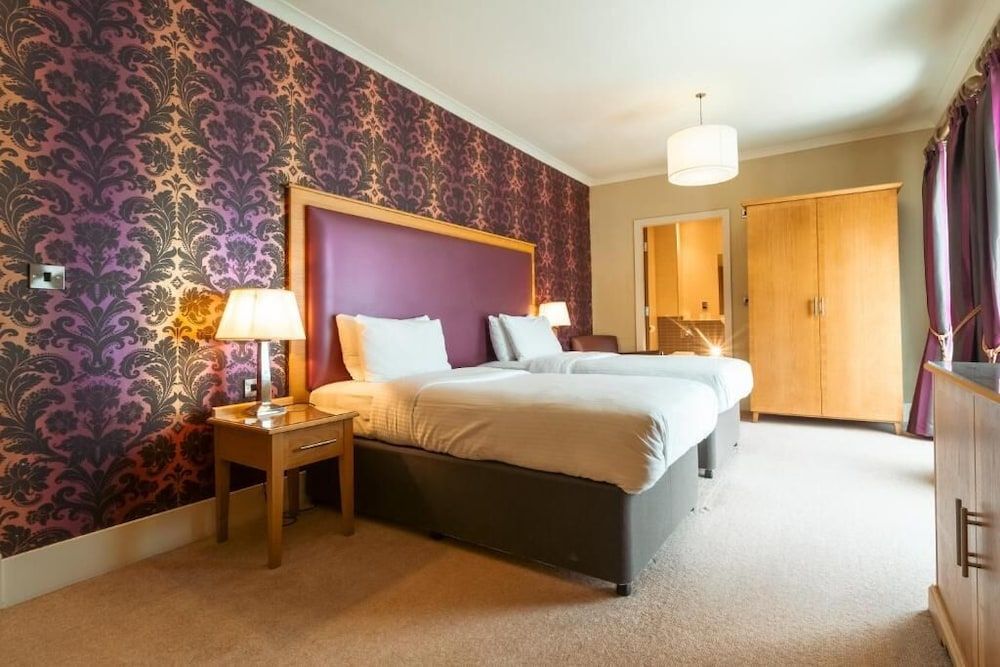 Farington Lodge Hotel 1