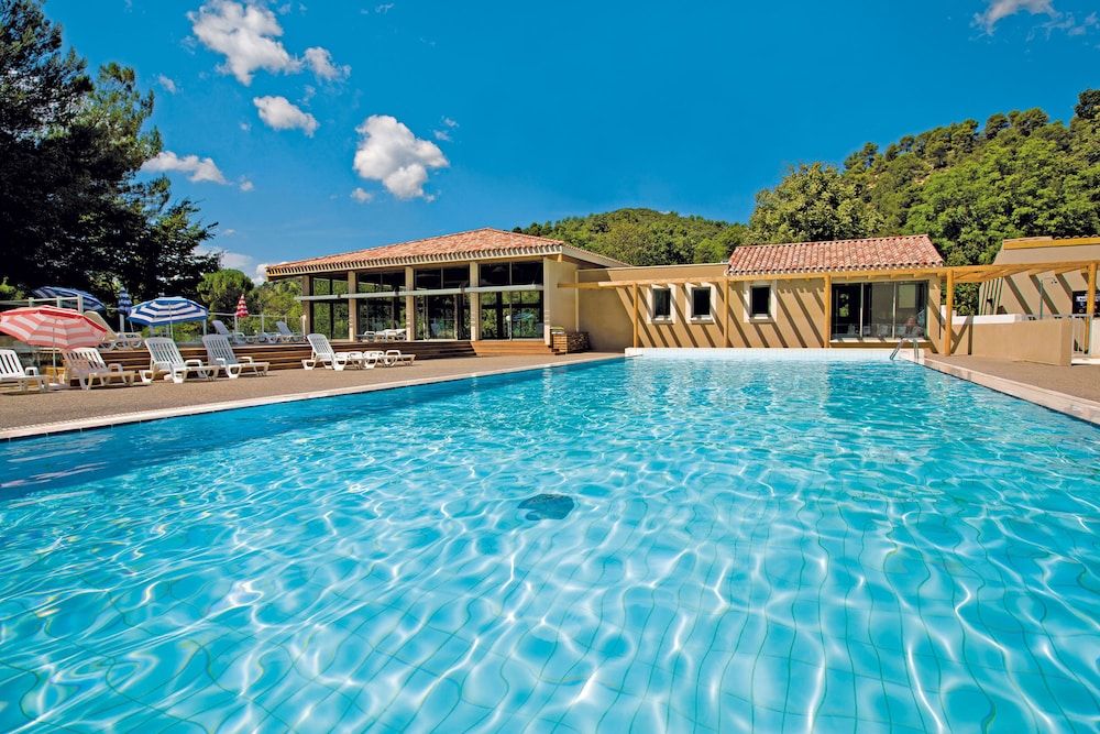 Club Vacances Bleues Domaine de Château Laval 1