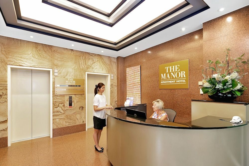 Manor Apartment Hotel 2