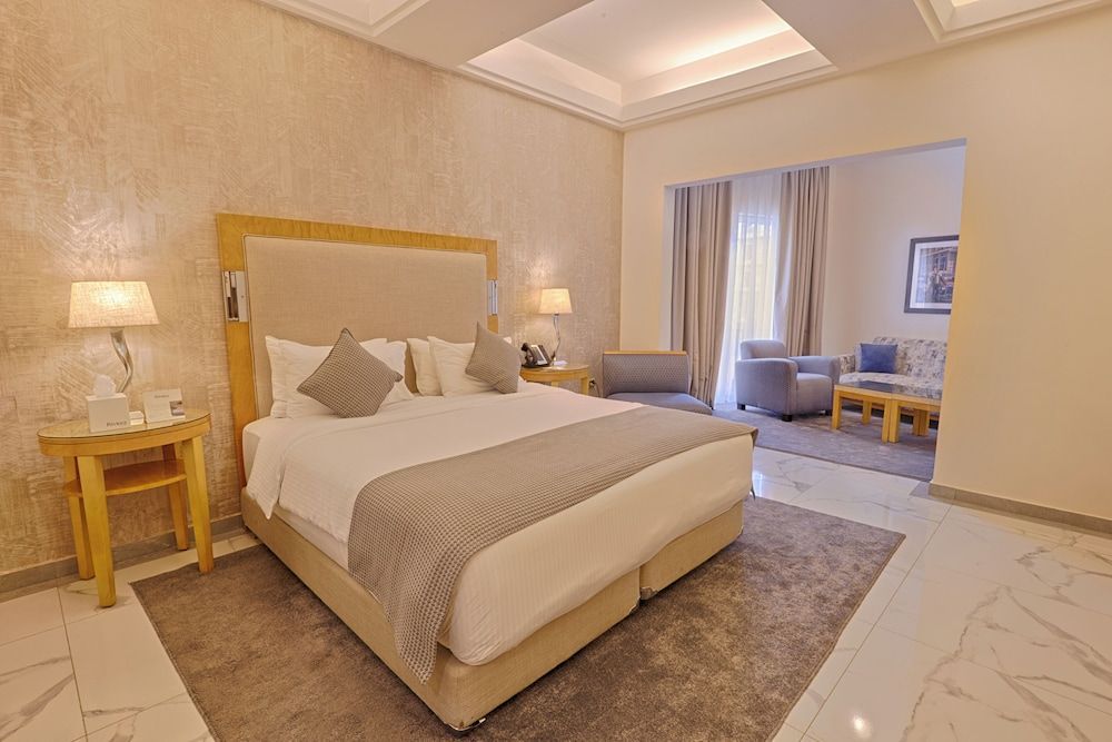 Riviera Hotel and Beach Lounge, Beirut 2
