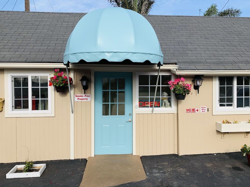 Central Coast Inn 2