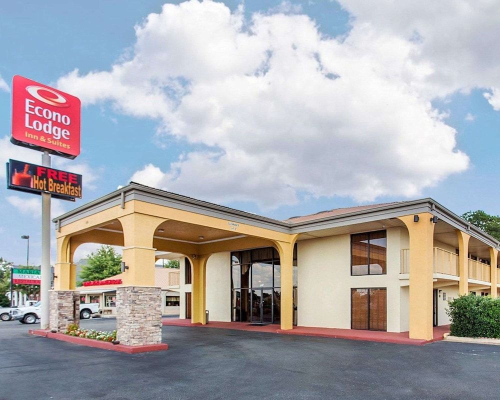 Econo Lodge Inn & Suites Griffin North 1