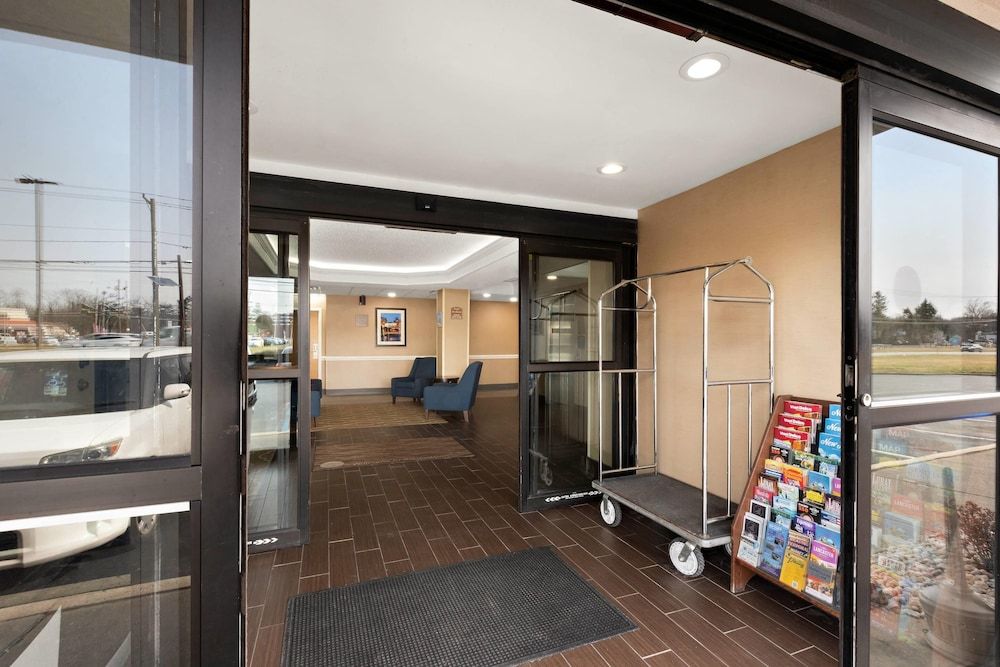 Comfort Inn Bordentown near NJ Turnpike 2