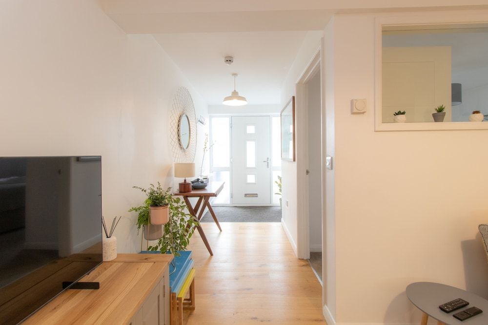 Crescent House Apartments 2