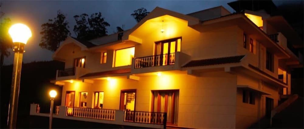 Berry Hills Resort 1