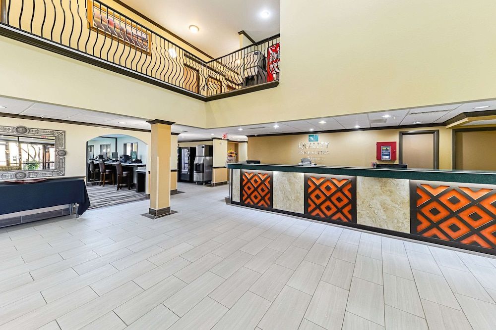 Quality Inn & Suites Lubbock South 2
