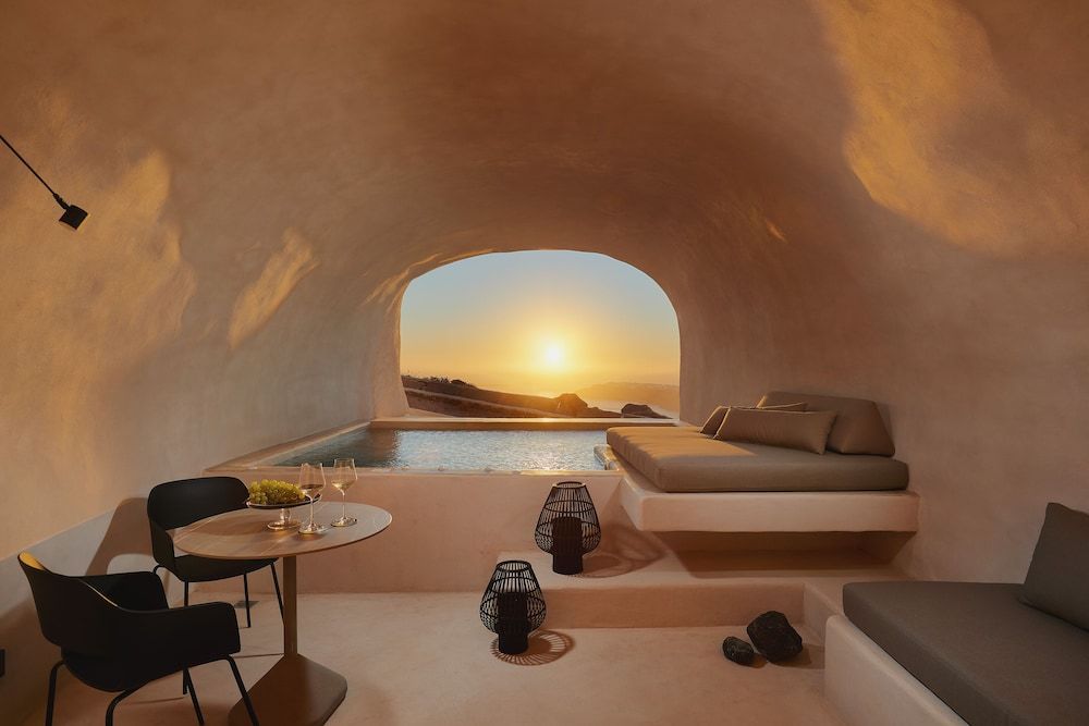 Divine Boutique Cave Experience 1