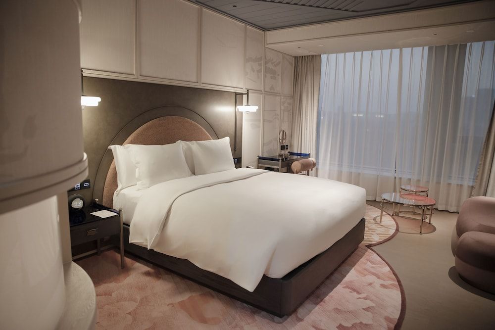 Hotel Indigo Wuxi Taihu New City by IHG 2