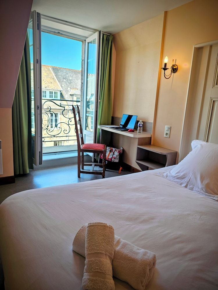Le conquérant - chambres meublées - Barfleur 2