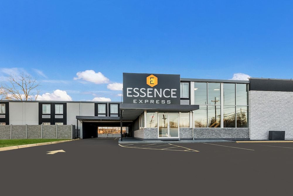 Essence Express Wayne 1