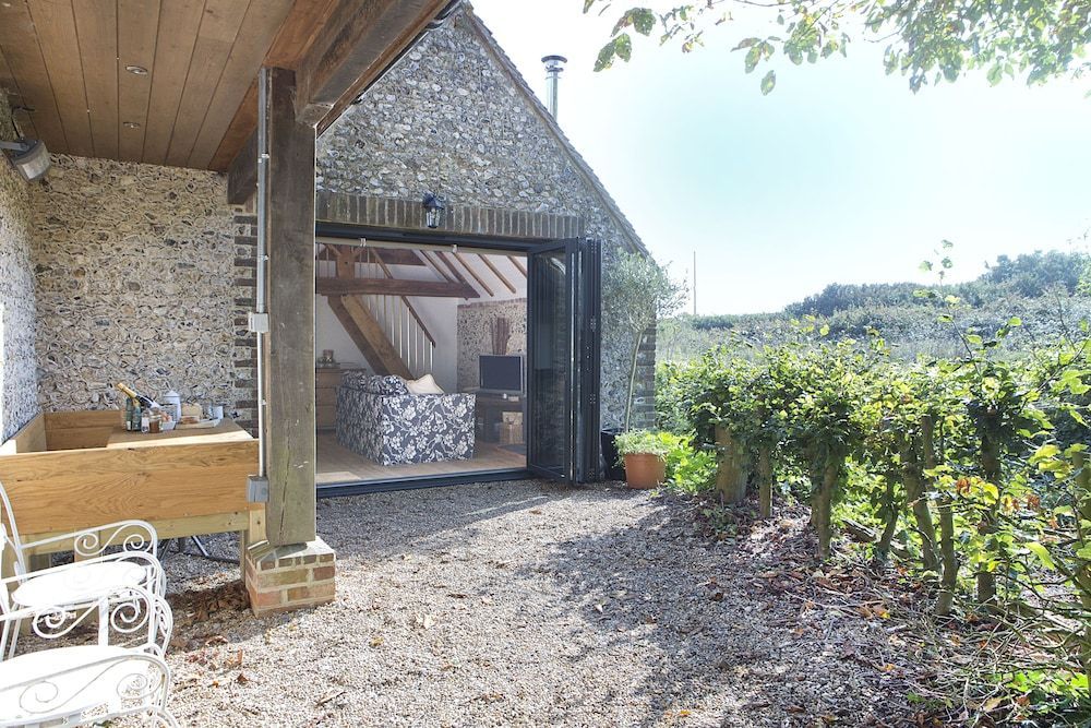 Shepherds Barn 1
