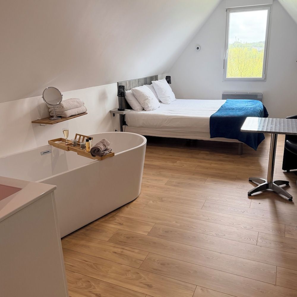 Aux Charmes - Suites Prestige et Petit Déjeuner en chambre - Cote d Opale 1