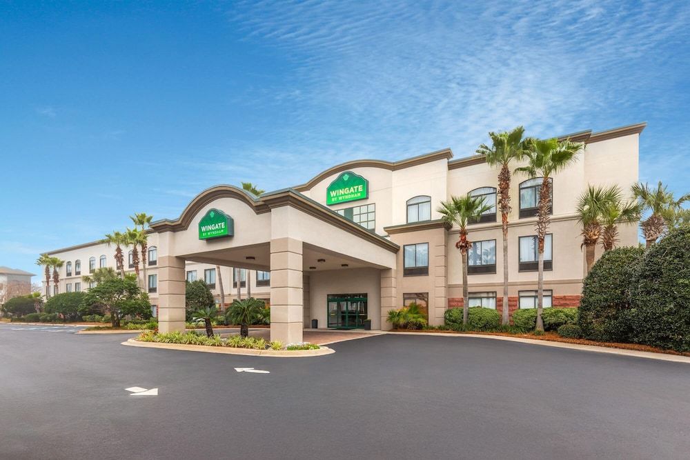 Wingate by Wyndham Destin 1