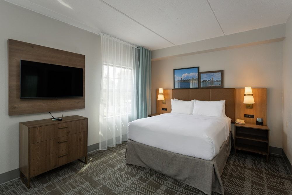 Staybridge Suites BUFFALO by IHG 2