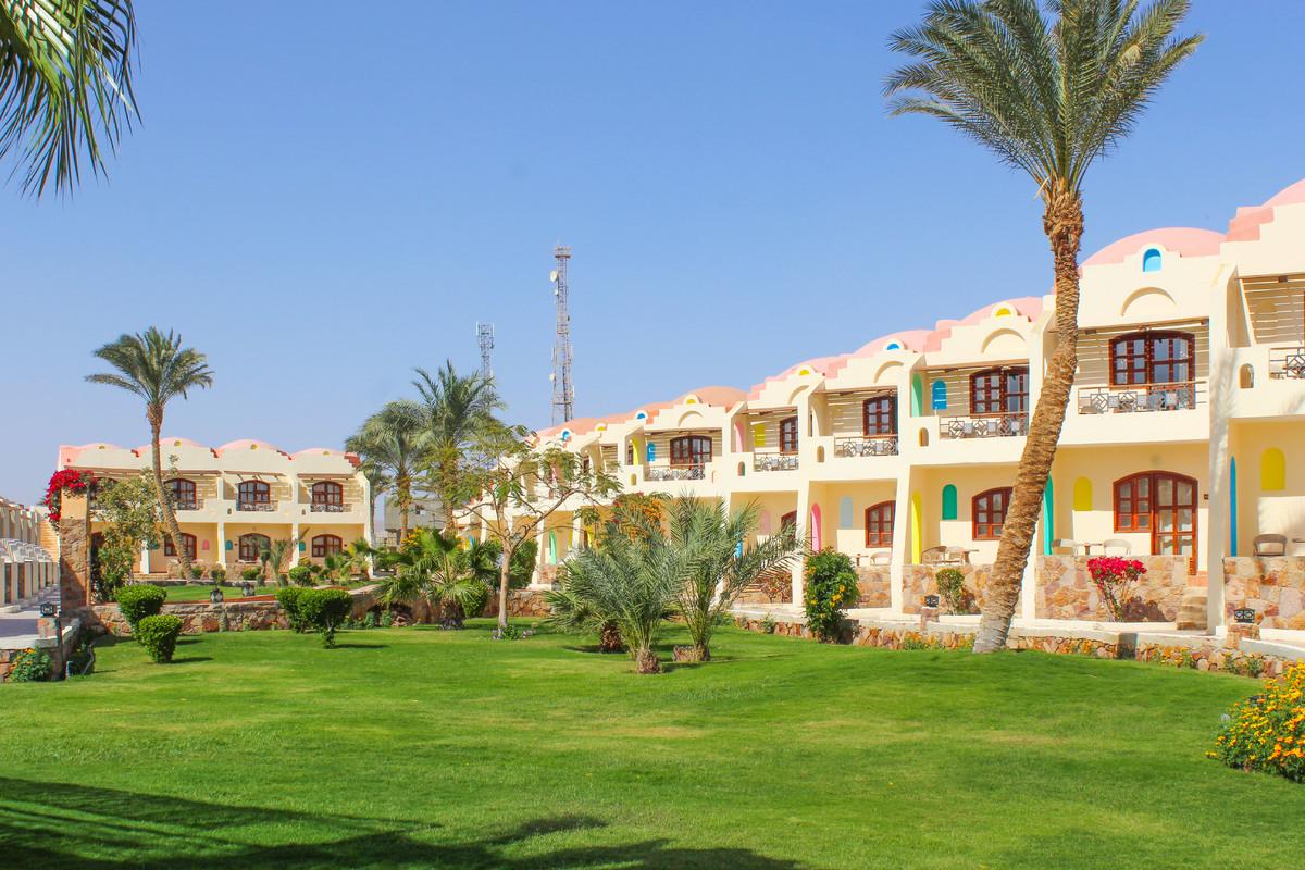 Protels Beach Club & SPA 1
