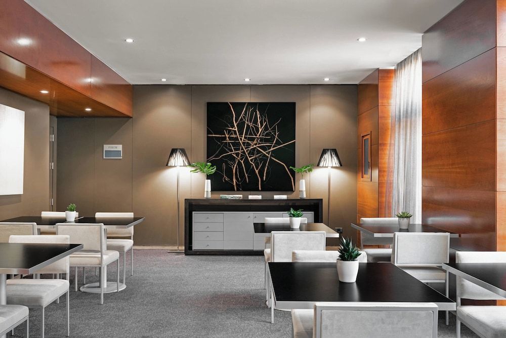 AC Hotel Los Vascos by Marriott 1