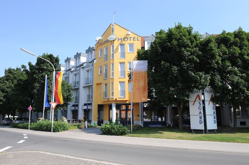 Asgard Hotel 1