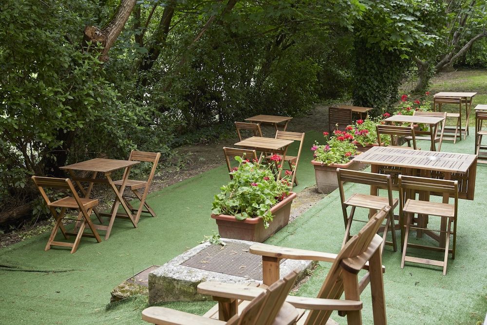 Hotel Iriguibel Huarte Pamplona 1