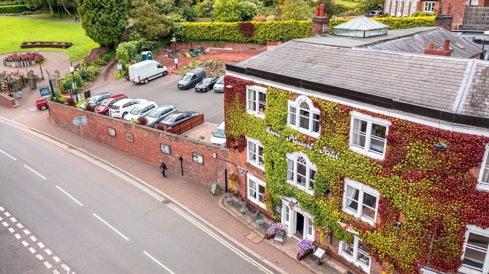 Mount Pleasant Hotel 1