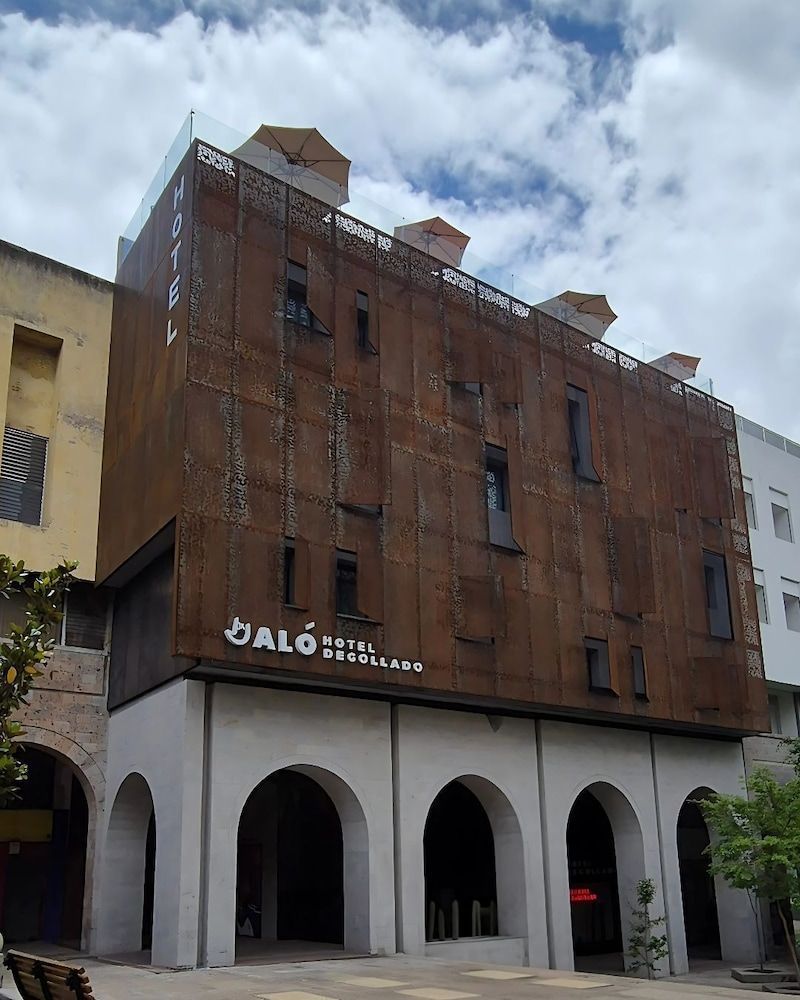 Hotel Aló Degollado 1