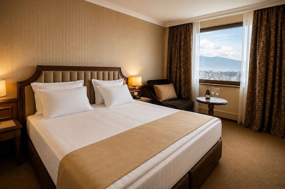 Astoria Grand Hotel 1