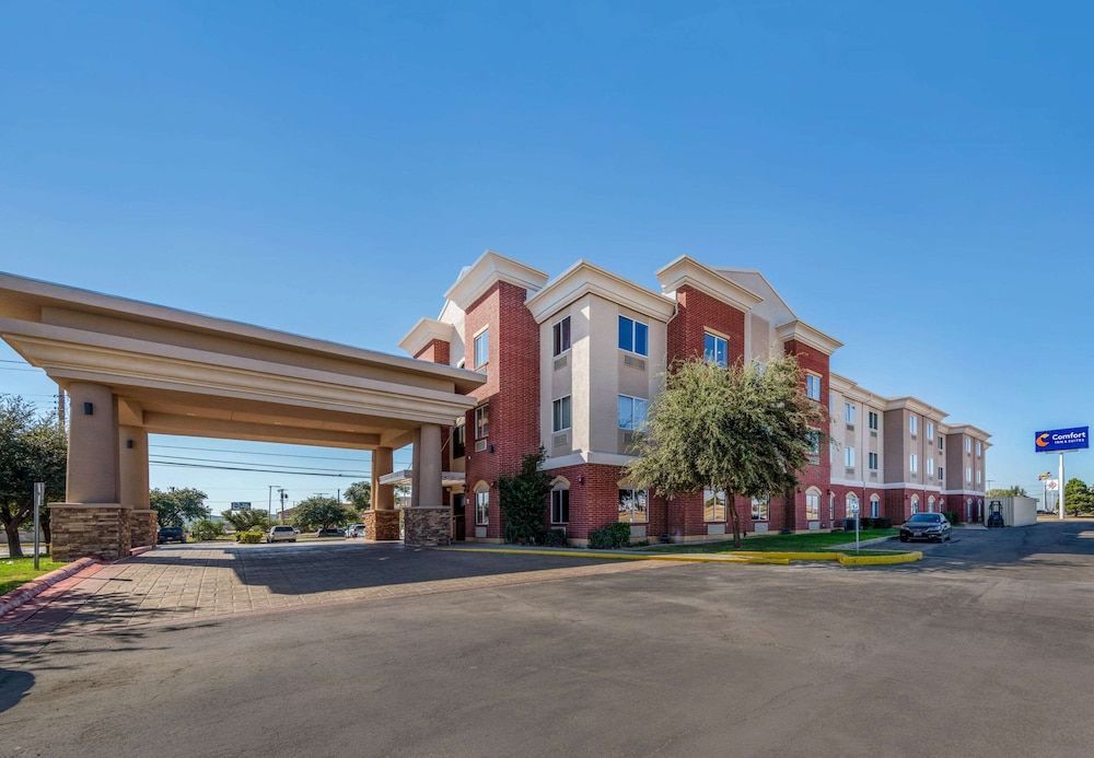 Comfort Inn & Suites Big Spring 1