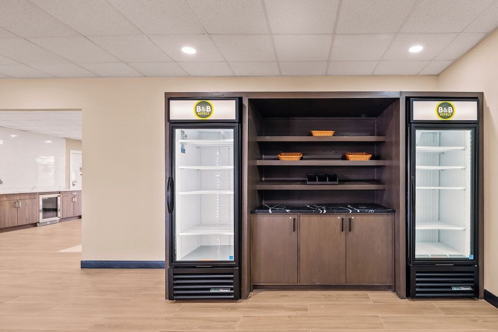 B&B HOTEL Jacksonville Airport - Newly Renovated! 2