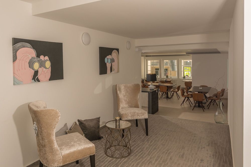 Boutique-Hotel Kronenstuben - unschlagbare Zentrumsnähe direkt am Marstall & Marktplatz - Schloss in 3 Min - Frühstück - Langzeitmiete 2